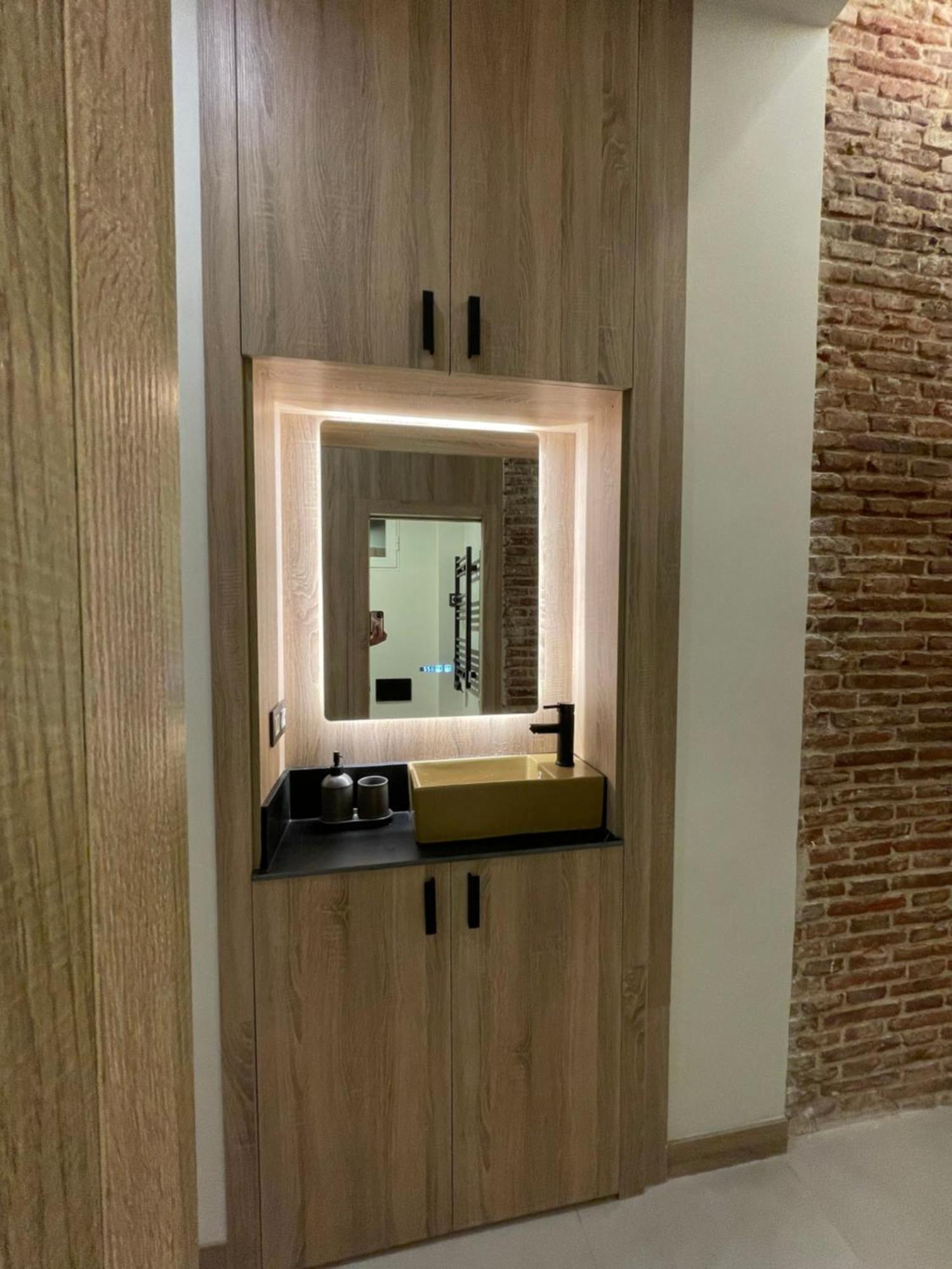 Apartamento Moderno En Edificio Historico มาดริด ภายนอก รูปภาพ