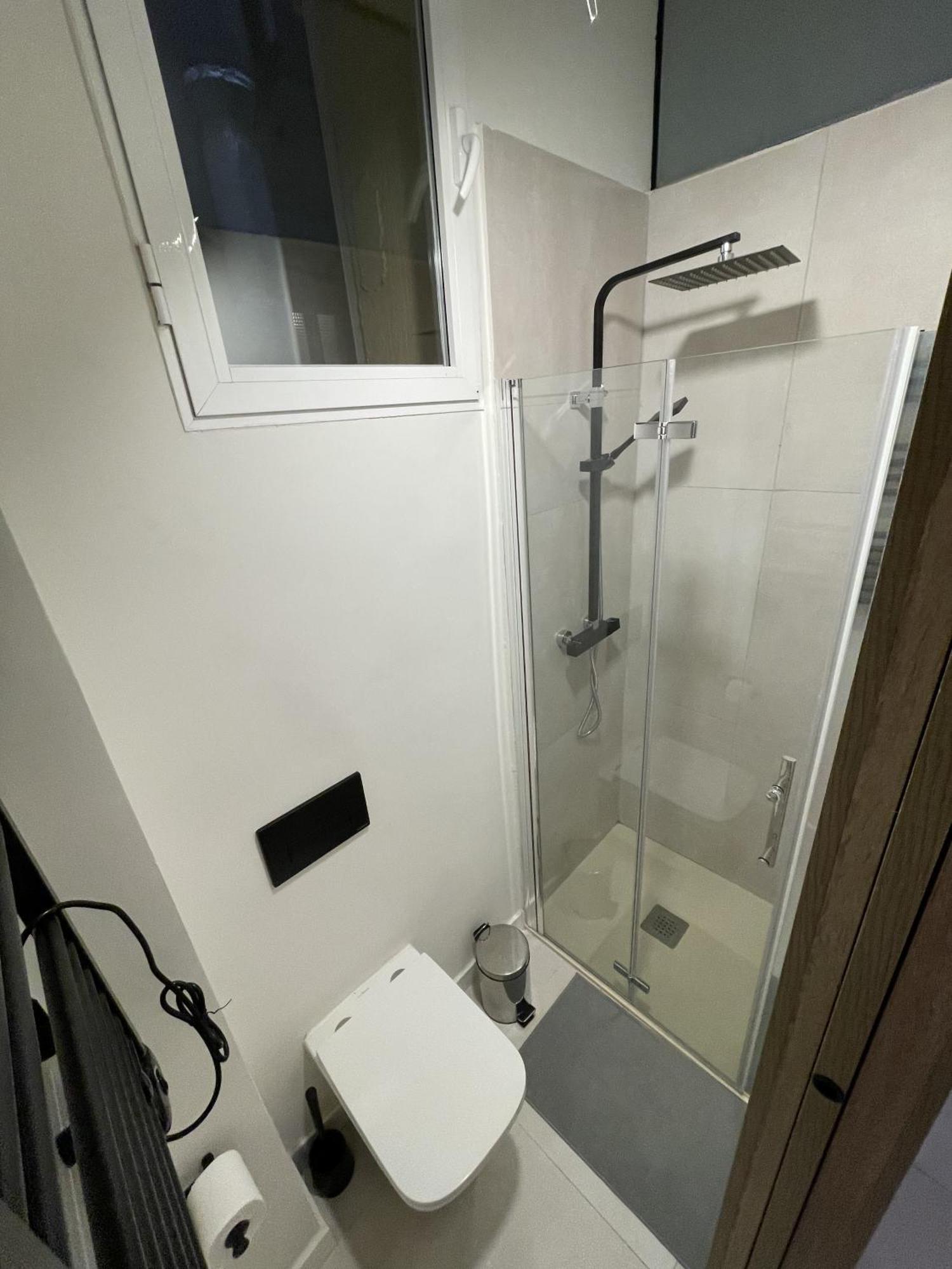 Apartamento Moderno En Edificio Historico มาดริด ภายนอก รูปภาพ