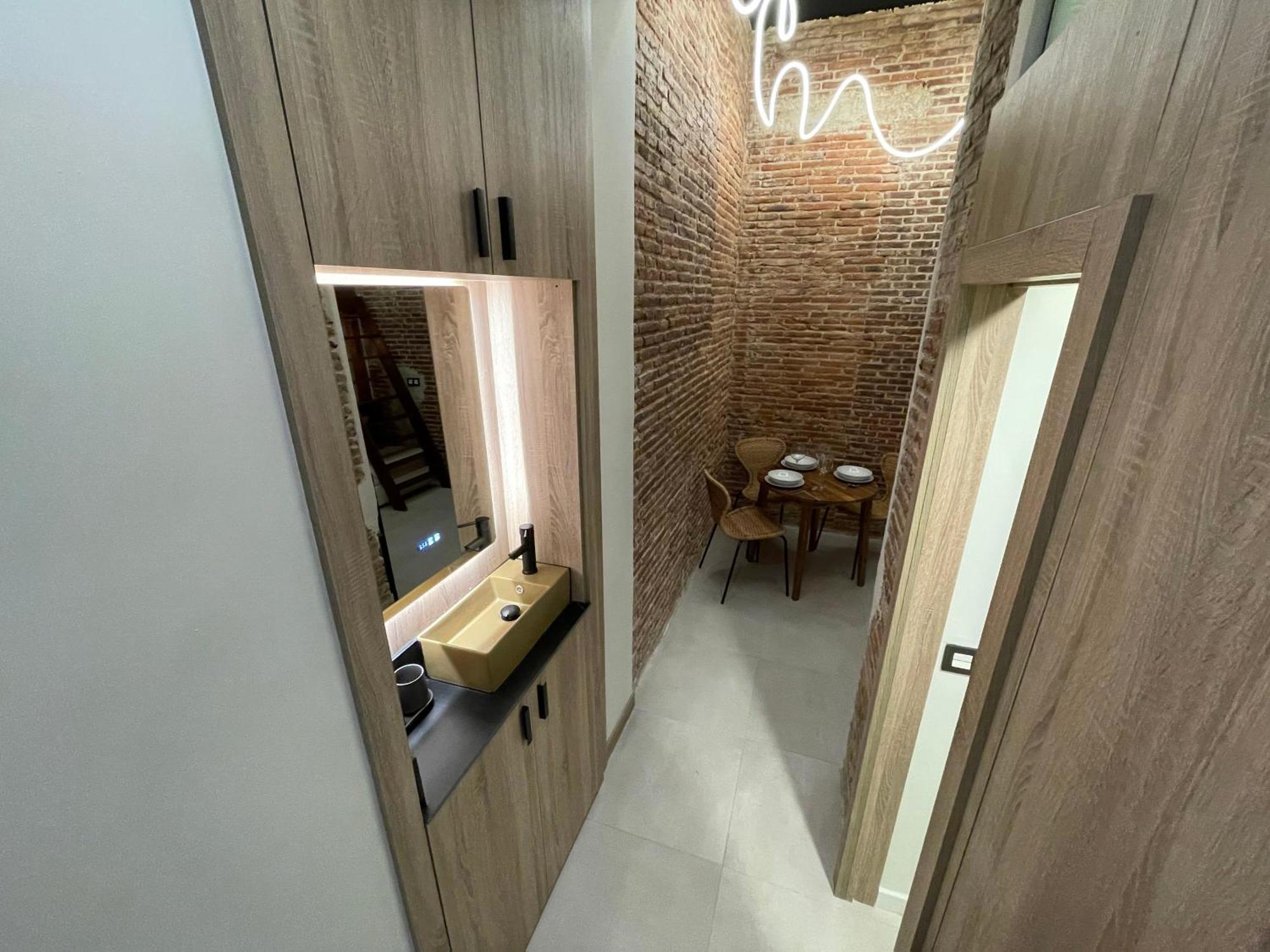 Apartamento Moderno En Edificio Historico มาดริด ภายนอก รูปภาพ