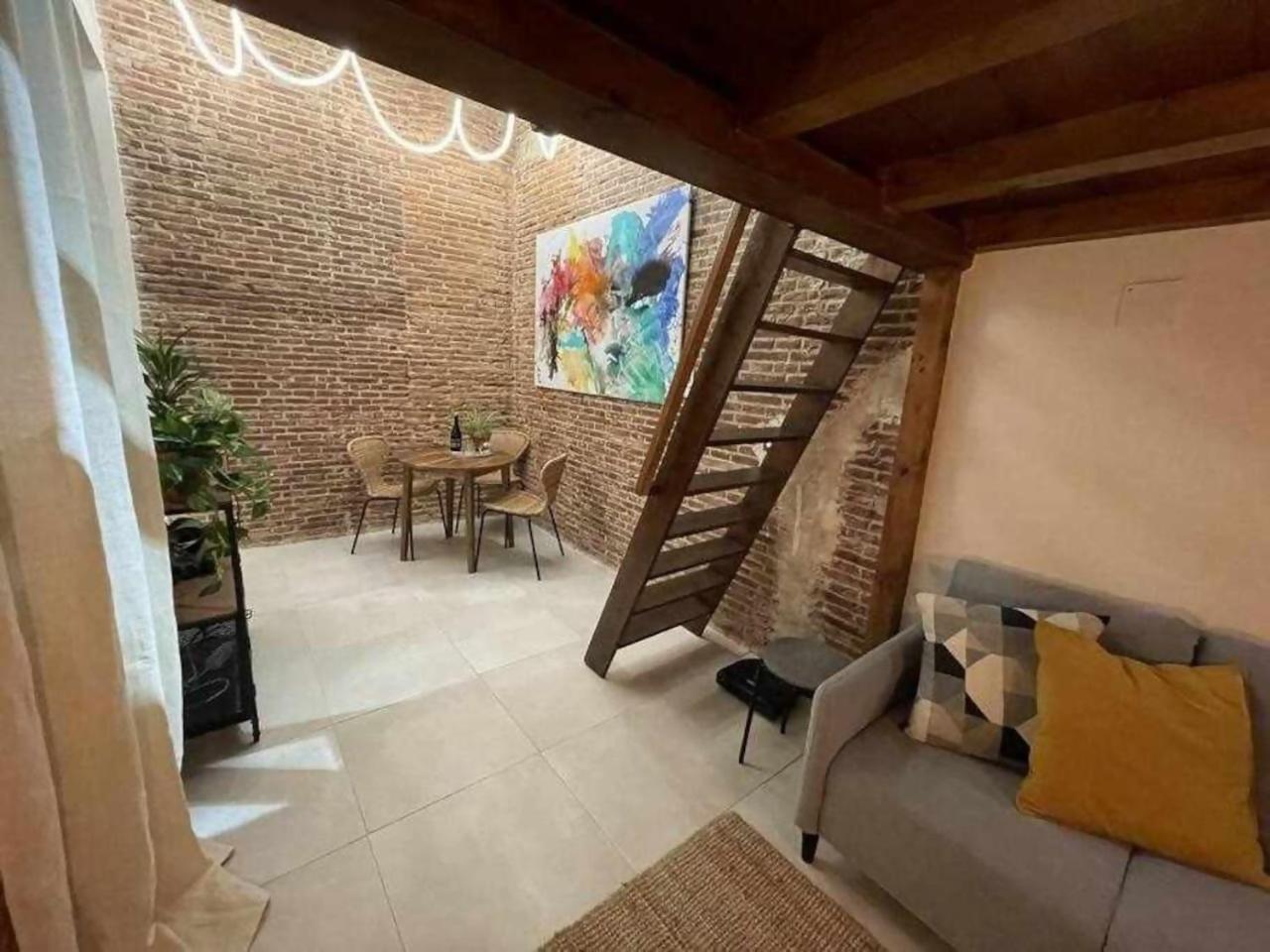 Apartamento Moderno En Edificio Historico มาดริด ภายนอก รูปภาพ